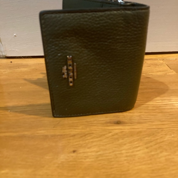 Coach Dark Green Unisex Leather Wristlet - Picture 1 of 4